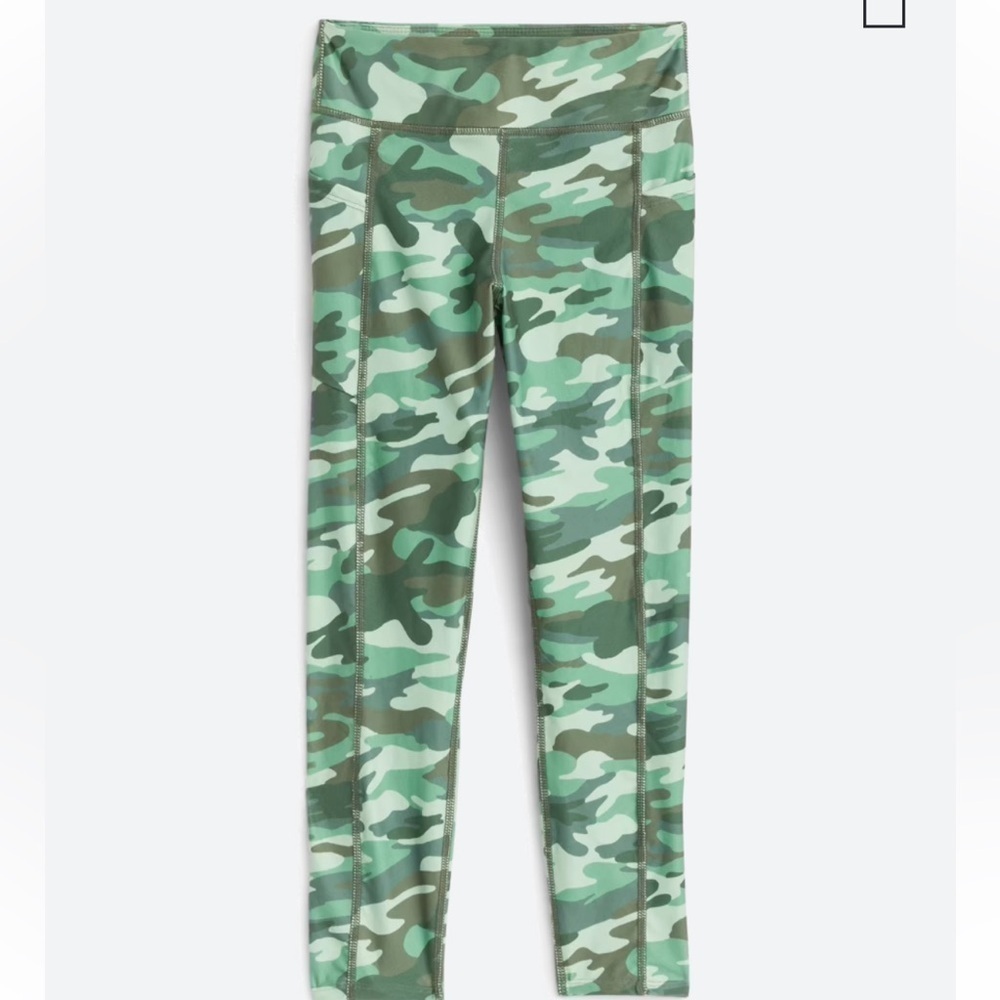 Flexure - girls size 16 - Frita active pocket legging.  Green camo design.